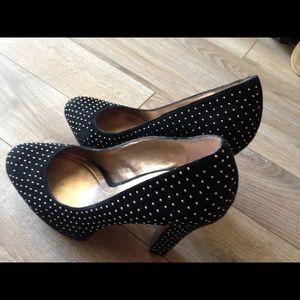 BCBG velvet/suede looking heels